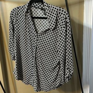 Liz mccoy black and white top